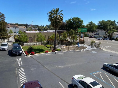 Budget Inn Of Hayward image 11