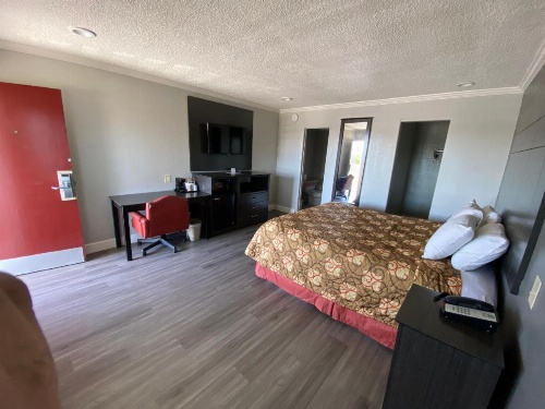 Budget Inn Of Hayward image 12